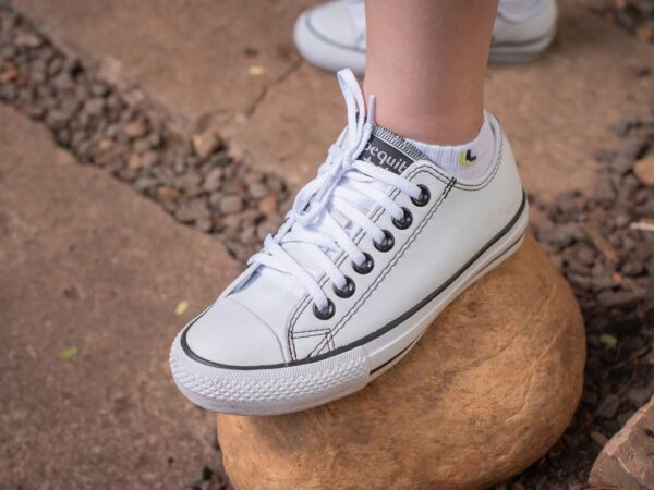 Sapatos para Meninos: Dicas Essenciais Para o Visual Perfeito